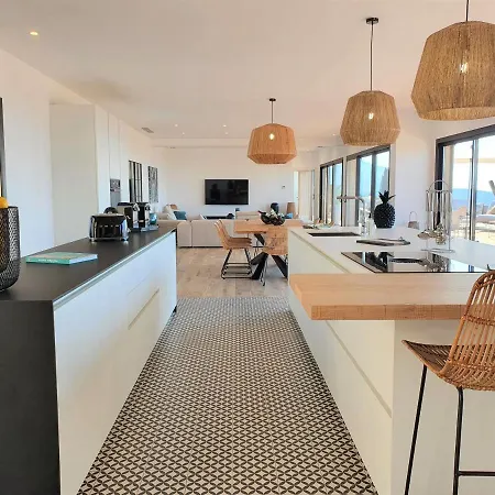 Villa Magnifique Pour 8 Personnes A Ile-rousse